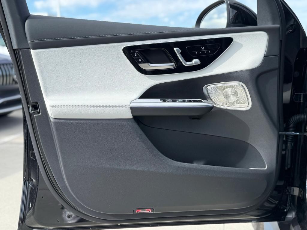 new 2026 Mercedes-Benz GLC 300 car, priced at $61,600