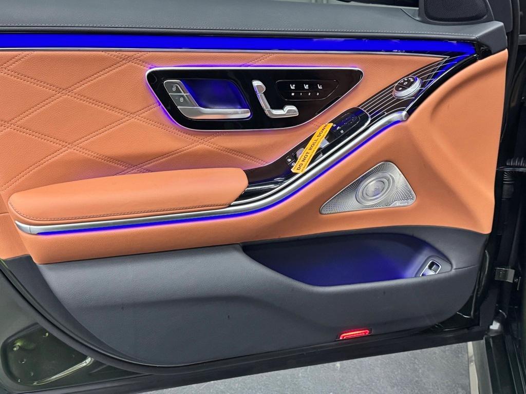 new 2025 Mercedes-Benz AMG S 63 E car, priced at $209,895