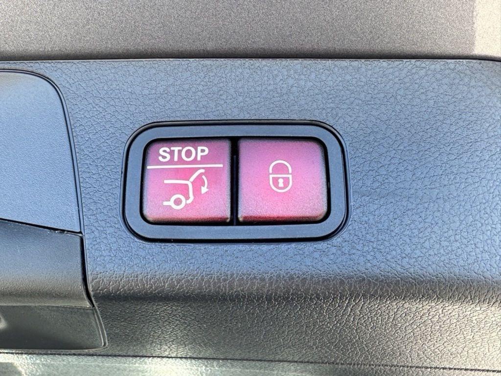 new 2025 Mercedes-Benz AMG GLB 35 car, priced at $62,360