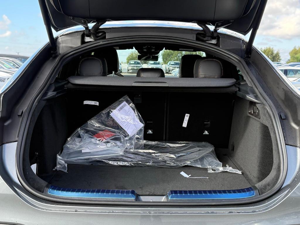 new 2026 Mercedes-Benz AMG GLE 53 car, priced at $98,365