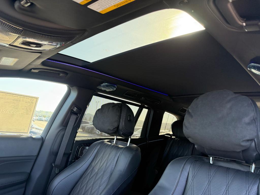 new 2026 Mercedes-Benz Maybach GLS 600 car, priced at $209,605