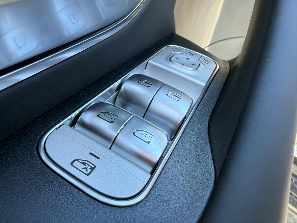 new 2026 Mercedes-Benz Maybach GLS 600 car, priced at $209,605