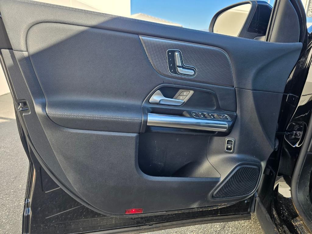 used 2021 Mercedes-Benz GLA 250 car, priced at $16,276