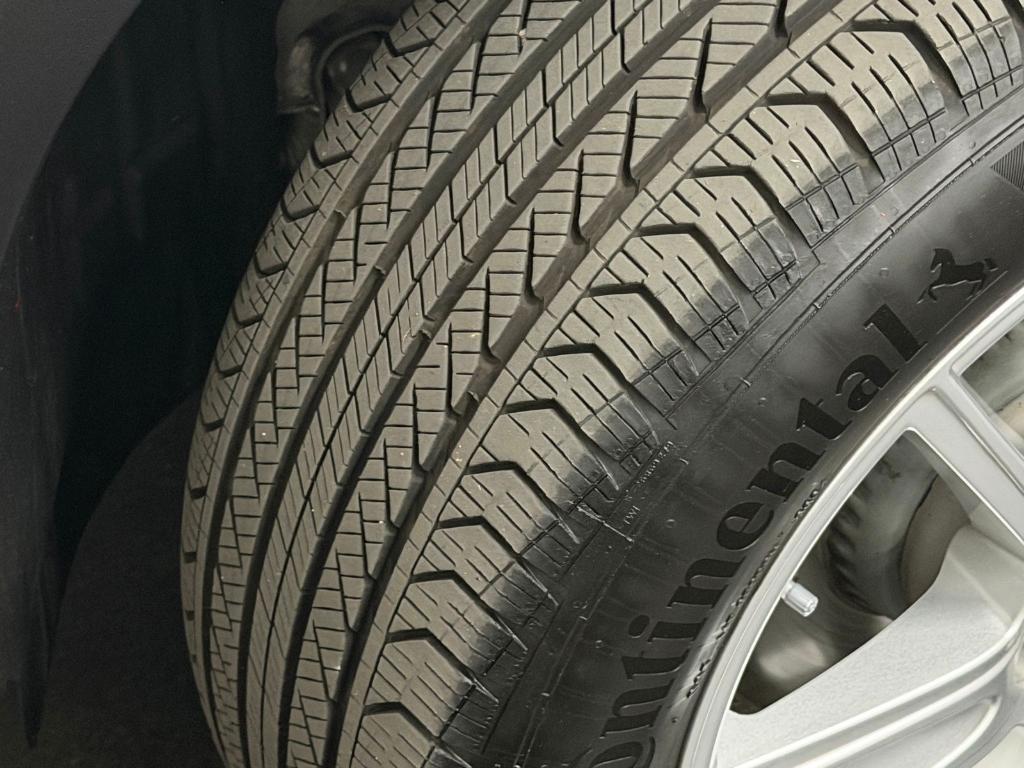 used 2025 Mercedes-Benz GLC 300 car, priced at $43,081