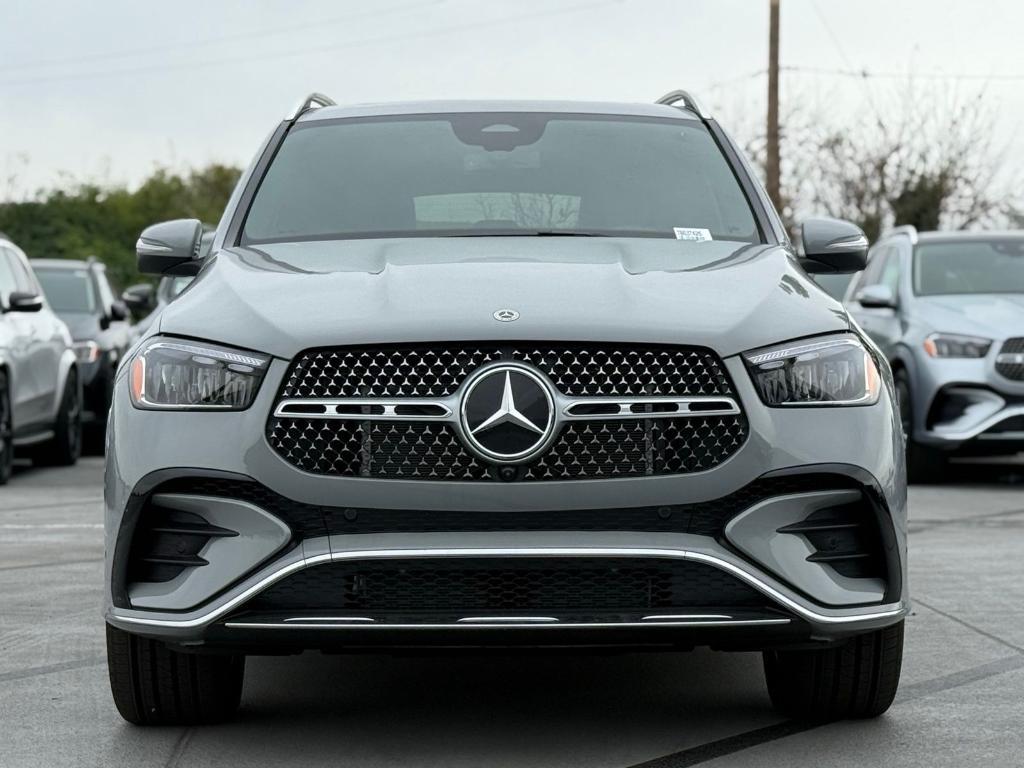 new 2026 Mercedes-Benz GLE 450 car, priced at $80,404