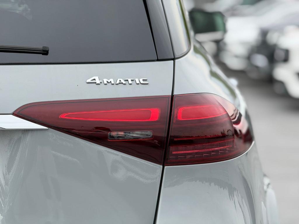 new 2026 Mercedes-Benz GLE 450 car, priced at $80,404