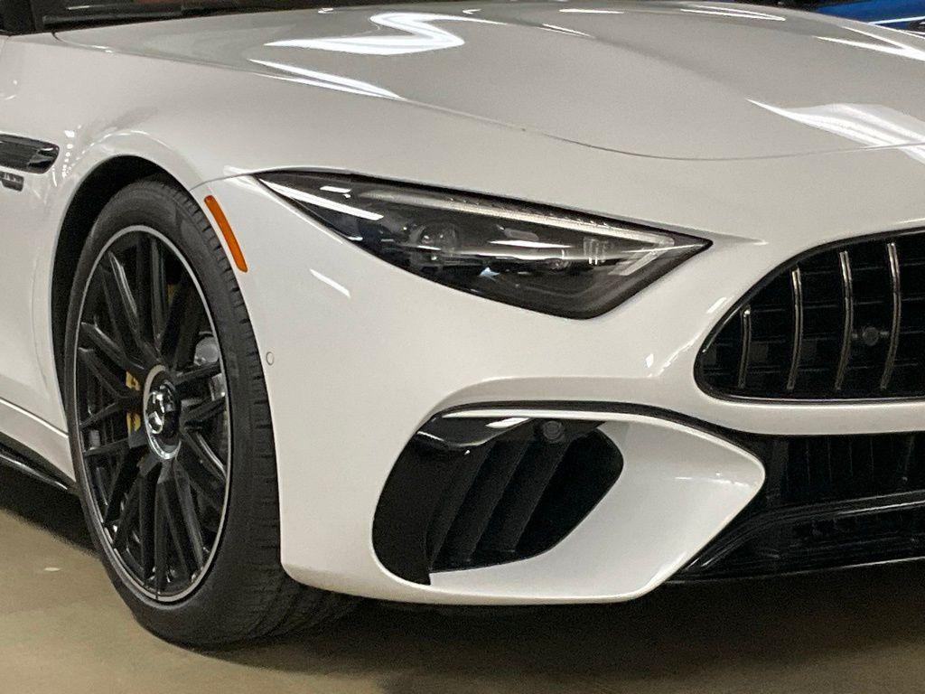 new 2025 Mercedes-Benz AMG SL 55 car, priced at $171,190