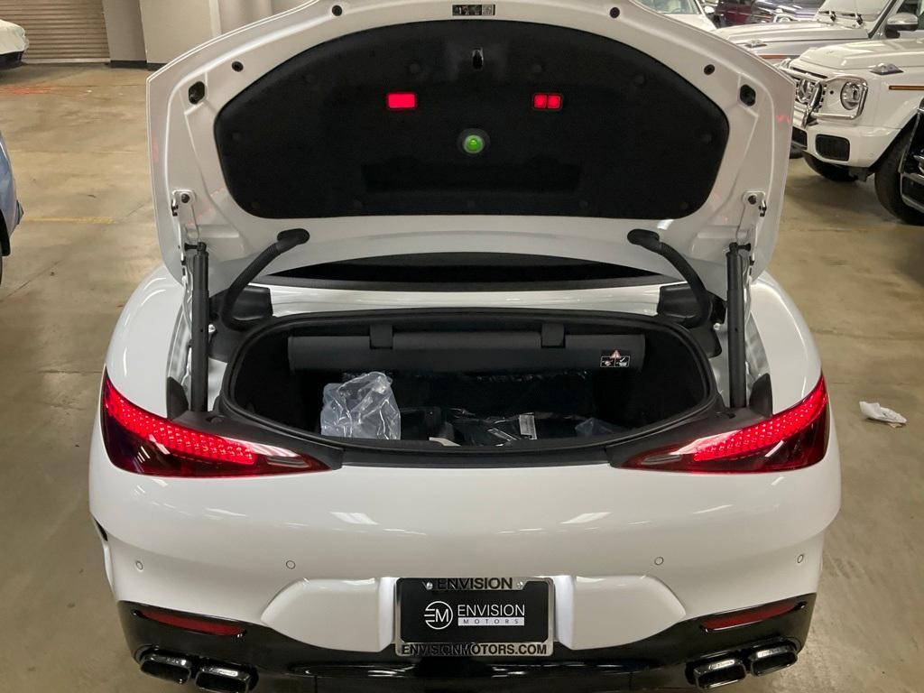 new 2025 Mercedes-Benz AMG SL 55 car, priced at $171,190