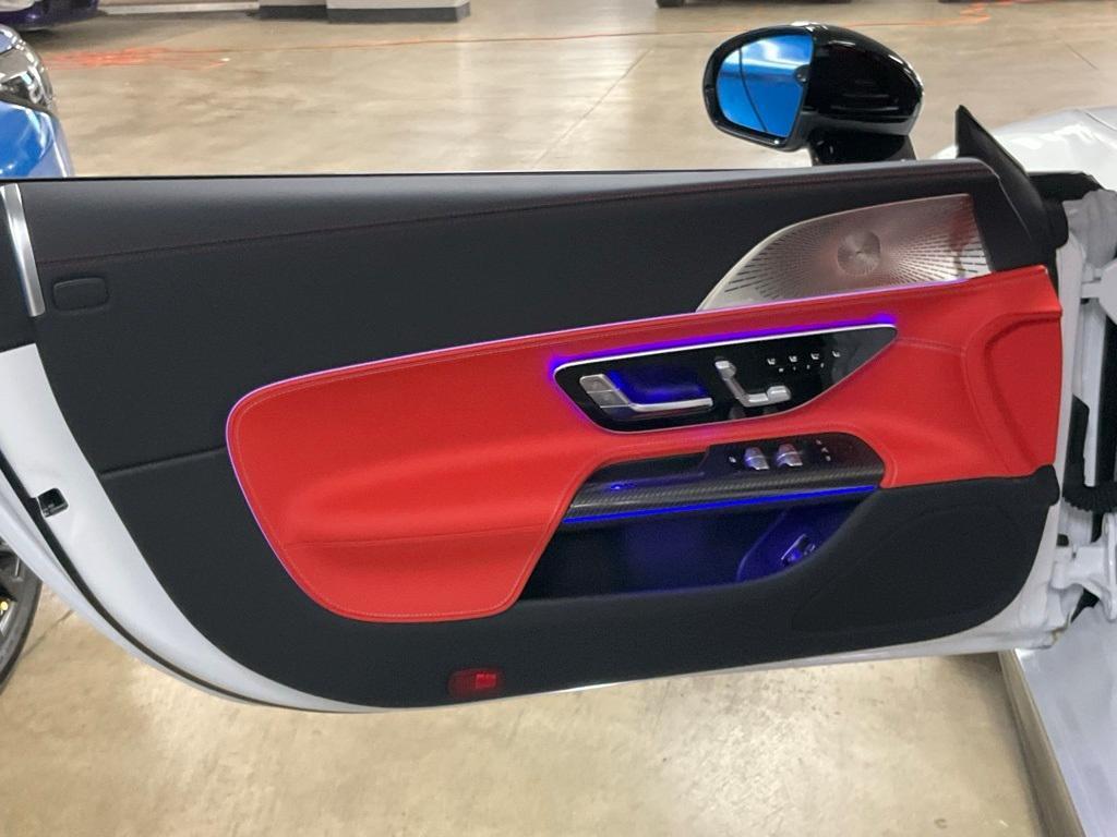 new 2025 Mercedes-Benz AMG SL 55 car, priced at $171,190