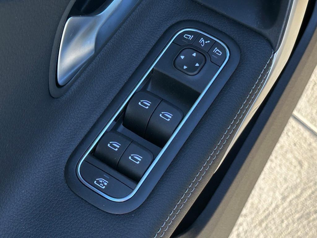 new 2025 Mercedes-Benz CLA 250 car, priced at $49,295