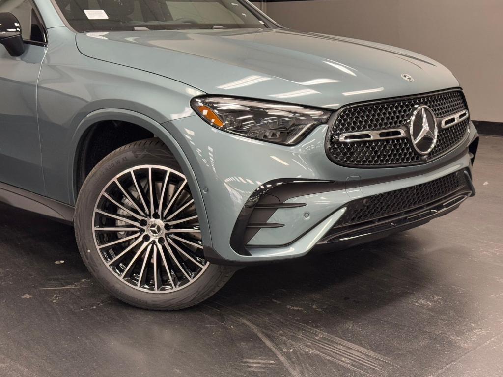 new 2026 Mercedes-Benz GLC 300 car, priced at $70,615