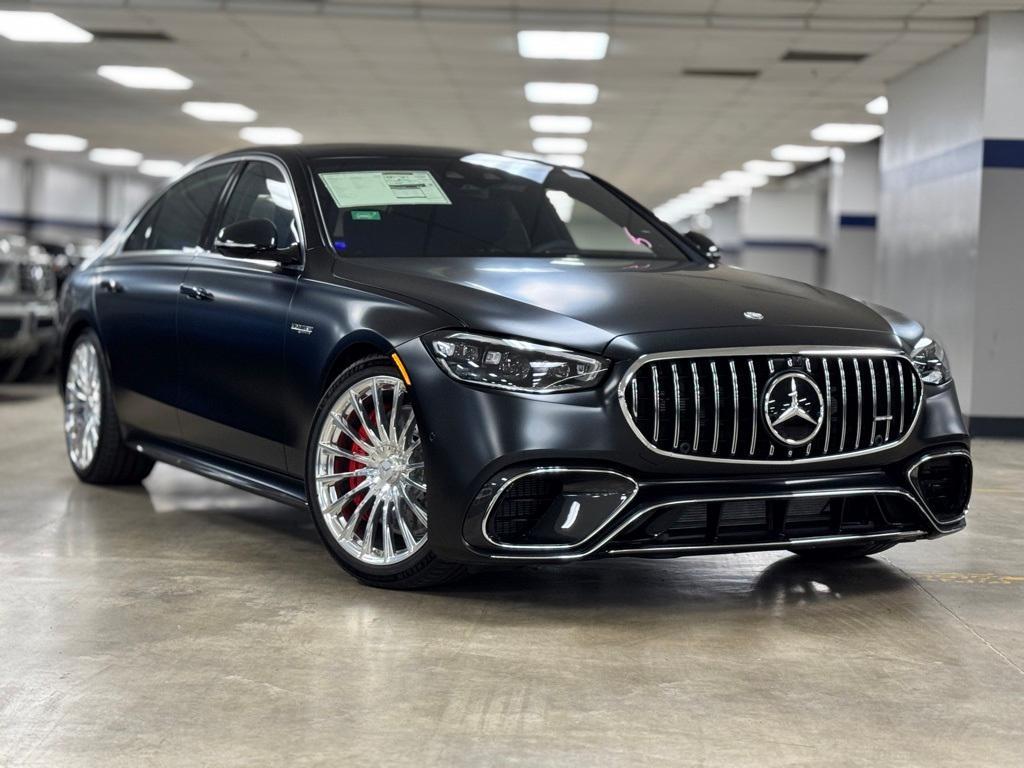 new 2025 Mercedes-Benz AMG S 63 E car, priced at $231,675
