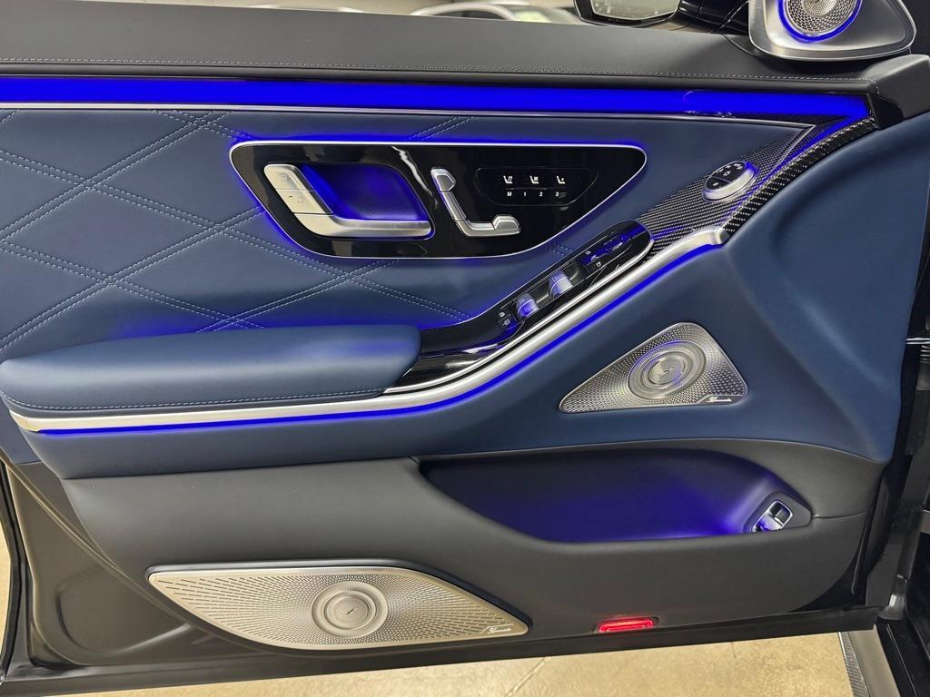 new 2025 Mercedes-Benz AMG S 63 E car, priced at $231,675