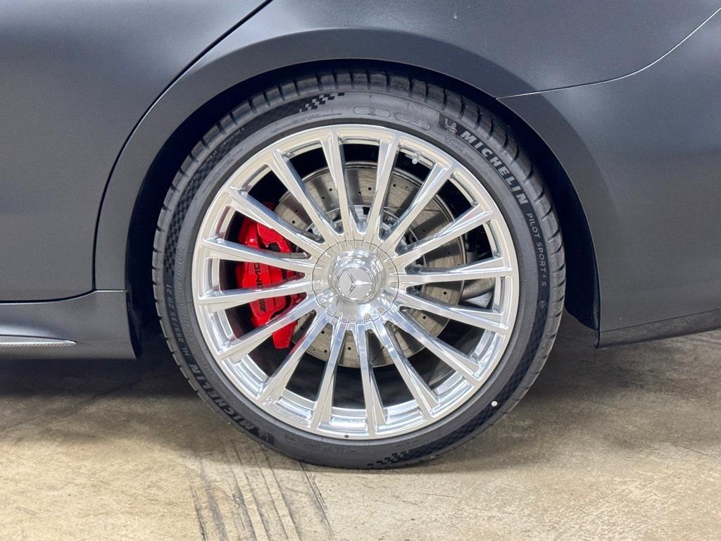 new 2025 Mercedes-Benz AMG S 63 E car, priced at $231,675