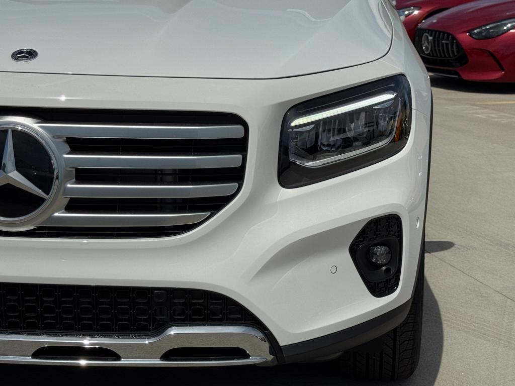 new 2026 Mercedes-Benz GLB 250 car, priced at $49,990