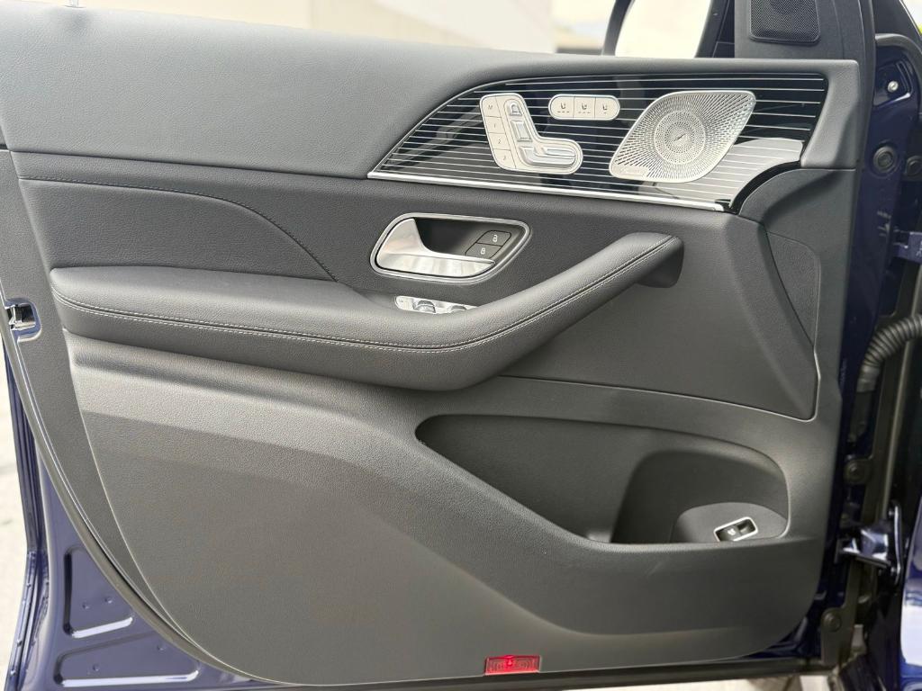 new 2026 Mercedes-Benz GLE 450 car, priced at $86,290