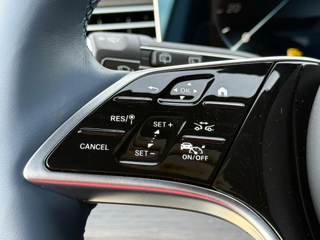 new 2026 Mercedes-Benz Maybach GLS 600 car, priced at $197,305