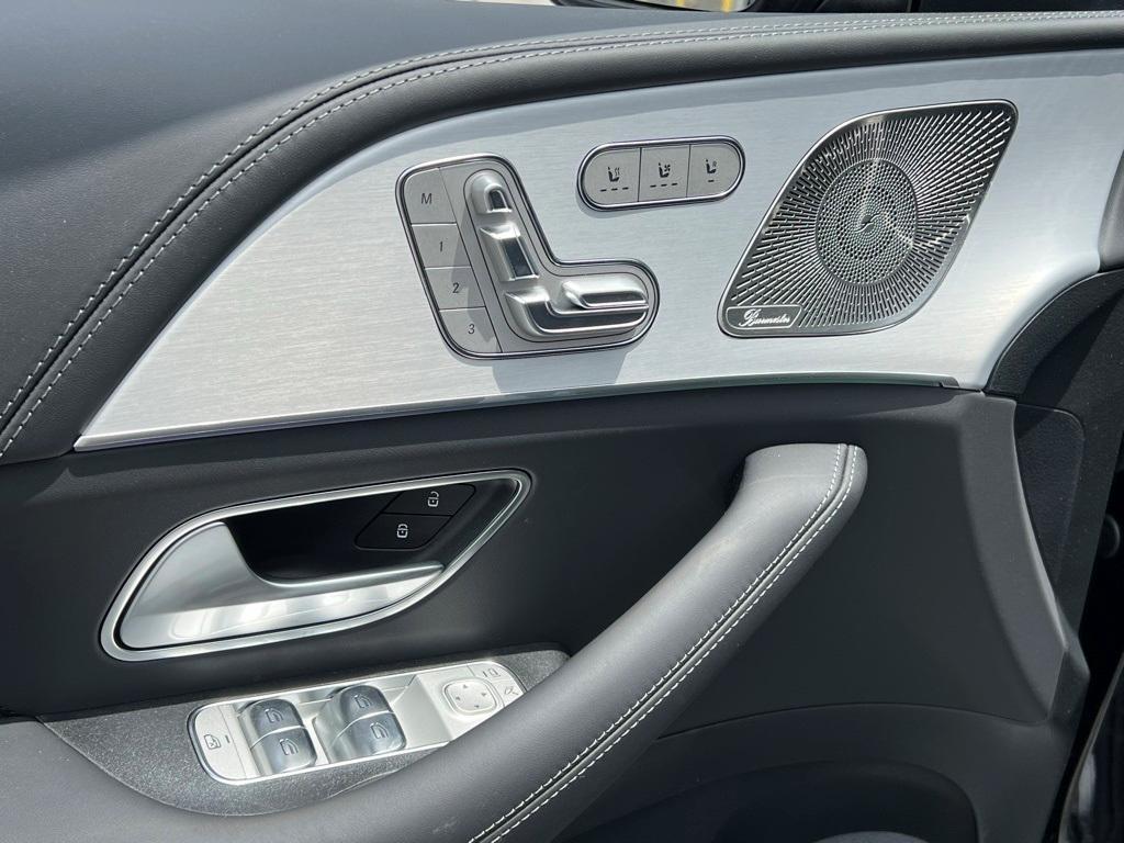 new 2025 Mercedes-Benz AMG GLS 63 car, priced at $152,695