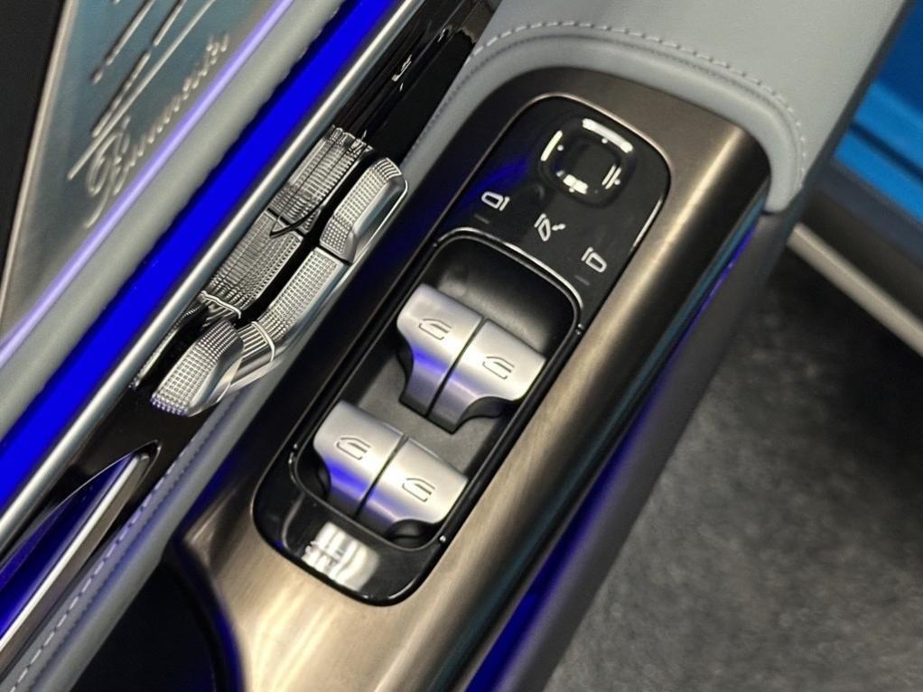 new 2024 Mercedes-Benz AMG SL 63 car, priced at $284,044