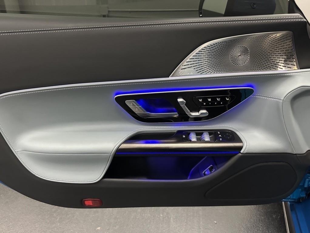 new 2024 Mercedes-Benz AMG SL 63 car, priced at $284,044