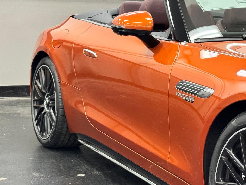 new 2024 Mercedes-Benz AMG SL 63 car, priced at $249,950