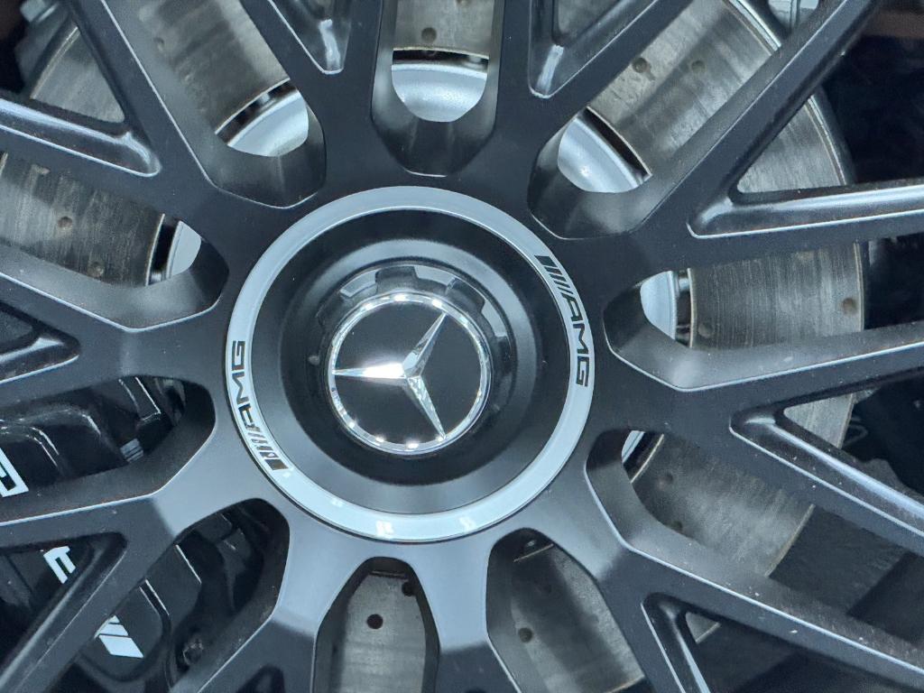 new 2024 Mercedes-Benz AMG SL 63 car, priced at $249,950