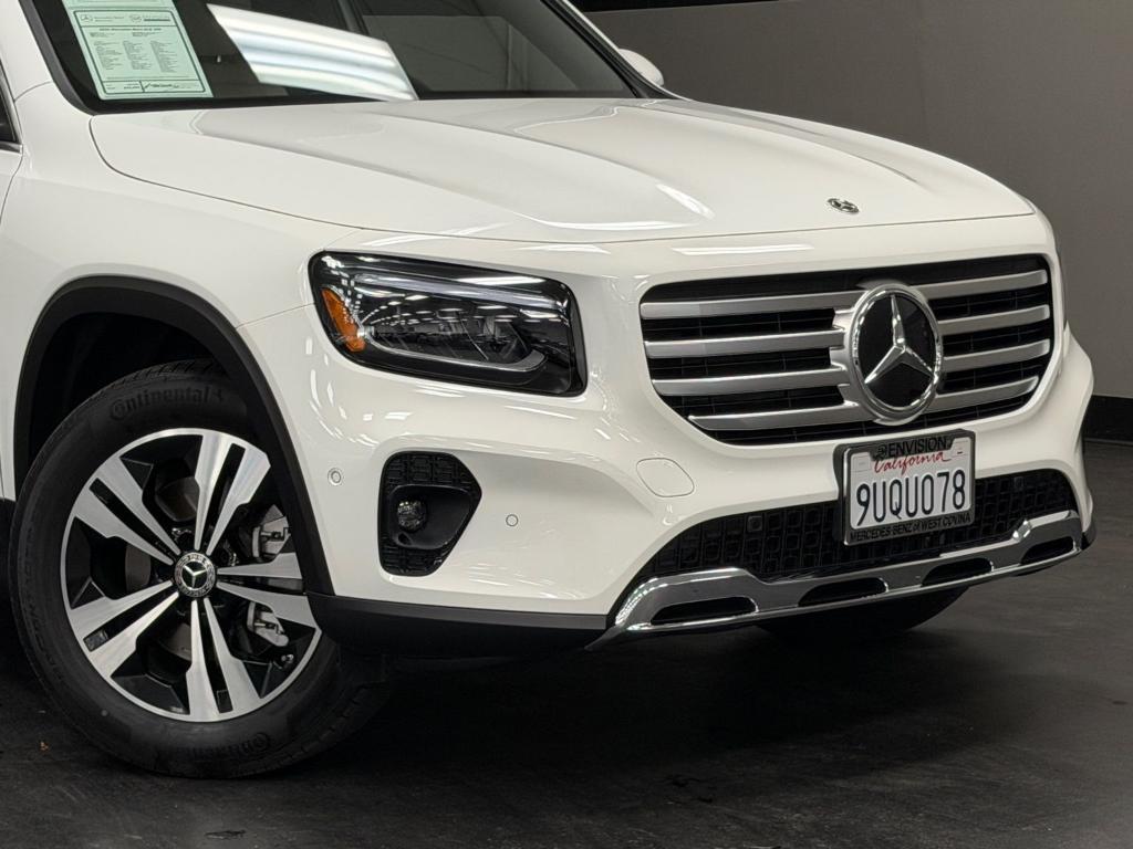 used 2025 Mercedes-Benz GLB 250 car, priced at $40,102