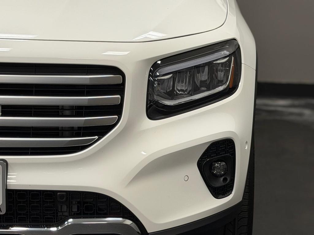 used 2025 Mercedes-Benz GLB 250 car, priced at $40,102