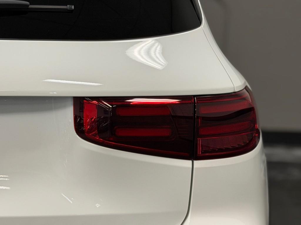 used 2025 Mercedes-Benz GLB 250 car, priced at $40,102