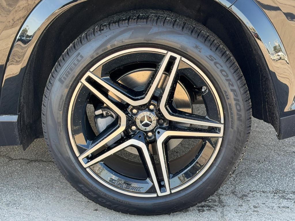 new 2026 Mercedes-Benz GLS 450 car, priced at $98,020