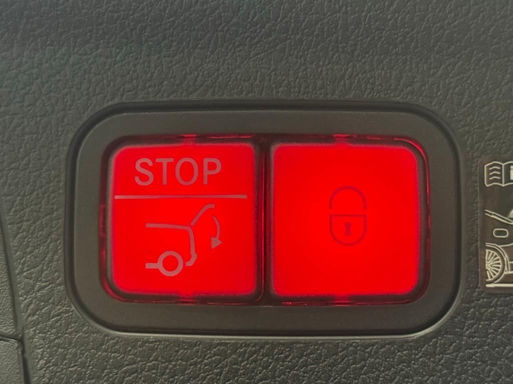 used 2025 Mercedes-Benz GLE 450e car, priced at $60,158