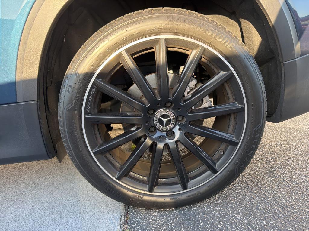 used 2022 Mercedes-Benz GLB 250 car, priced at $27,999