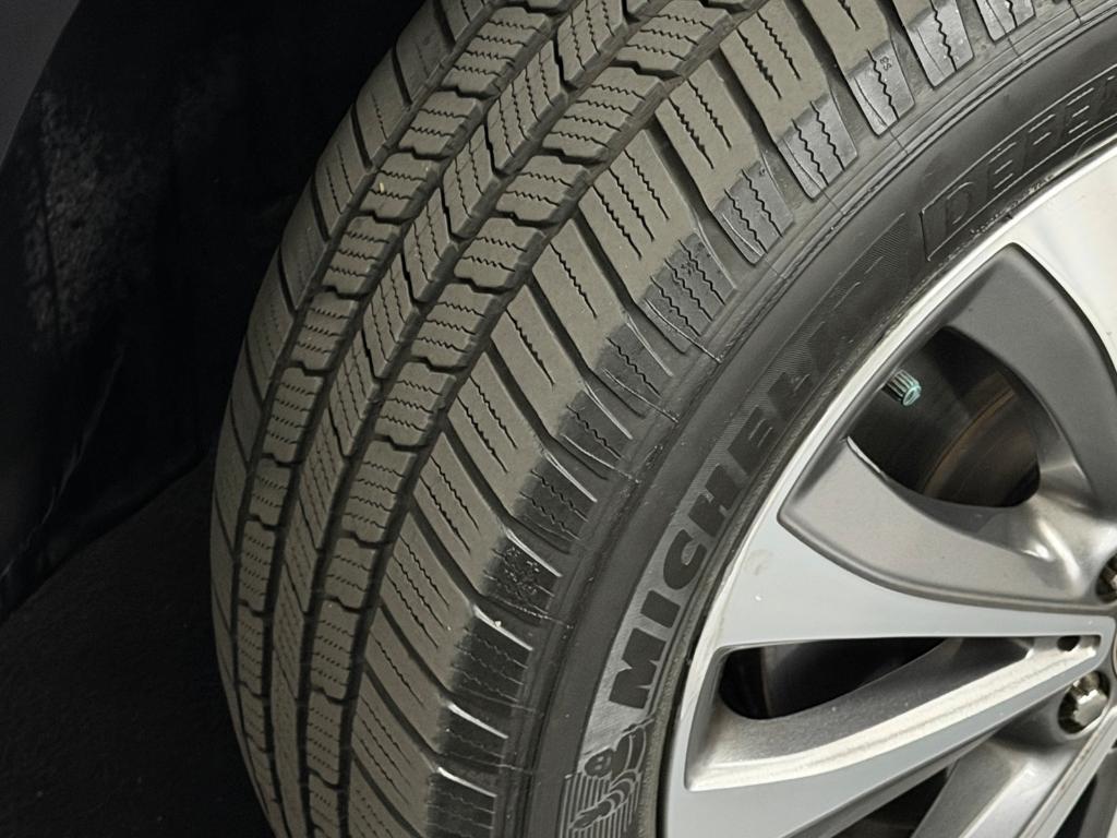 used 2020 Mercedes-Benz GLE 350 car, priced at $25,802