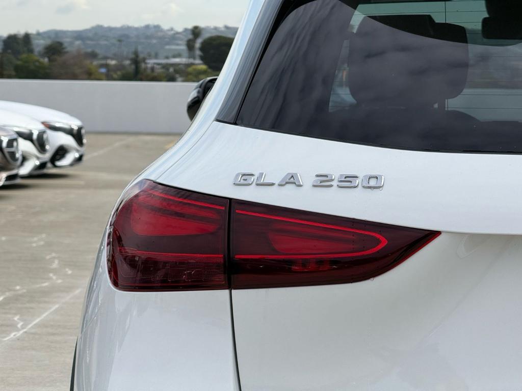 new 2026 Mercedes-Benz GLA 250 car, priced at $43,930