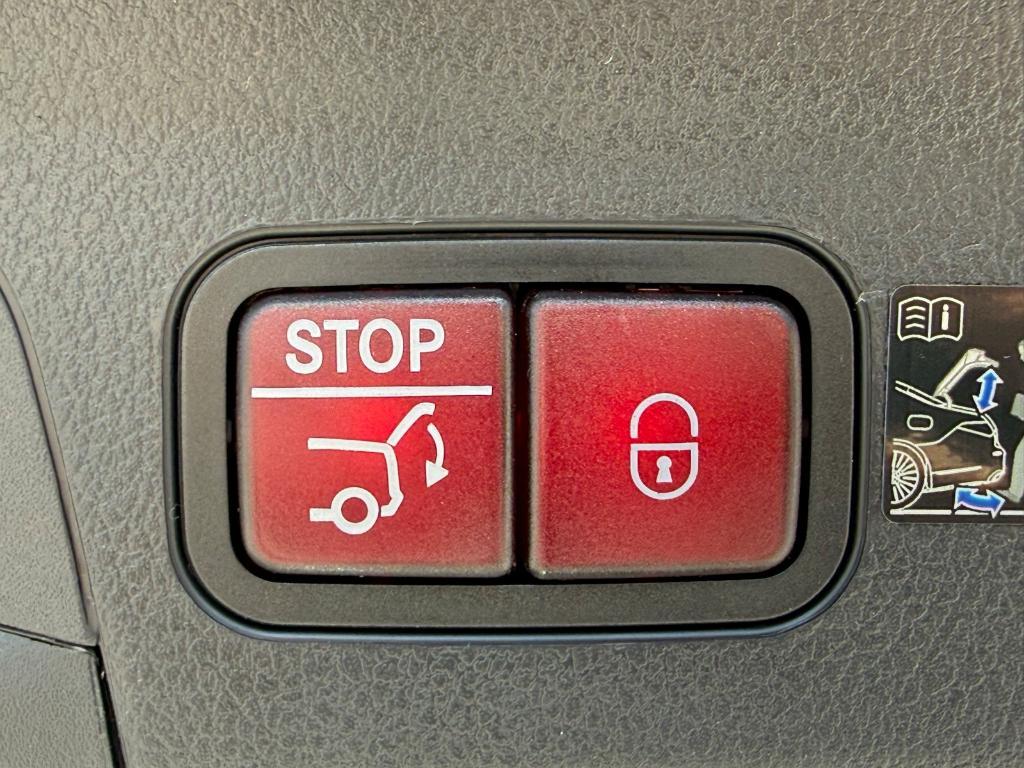 new 2025 Mercedes-Benz GLE 350 car, priced at $78,265