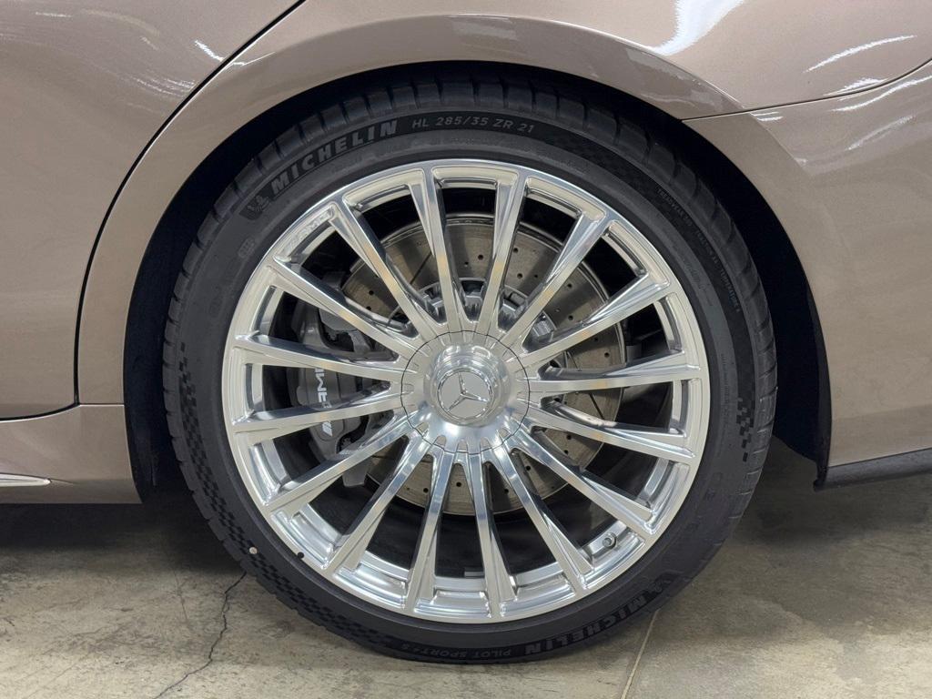 new 2025 Mercedes-Benz AMG S 63 E car, priced at $211,330