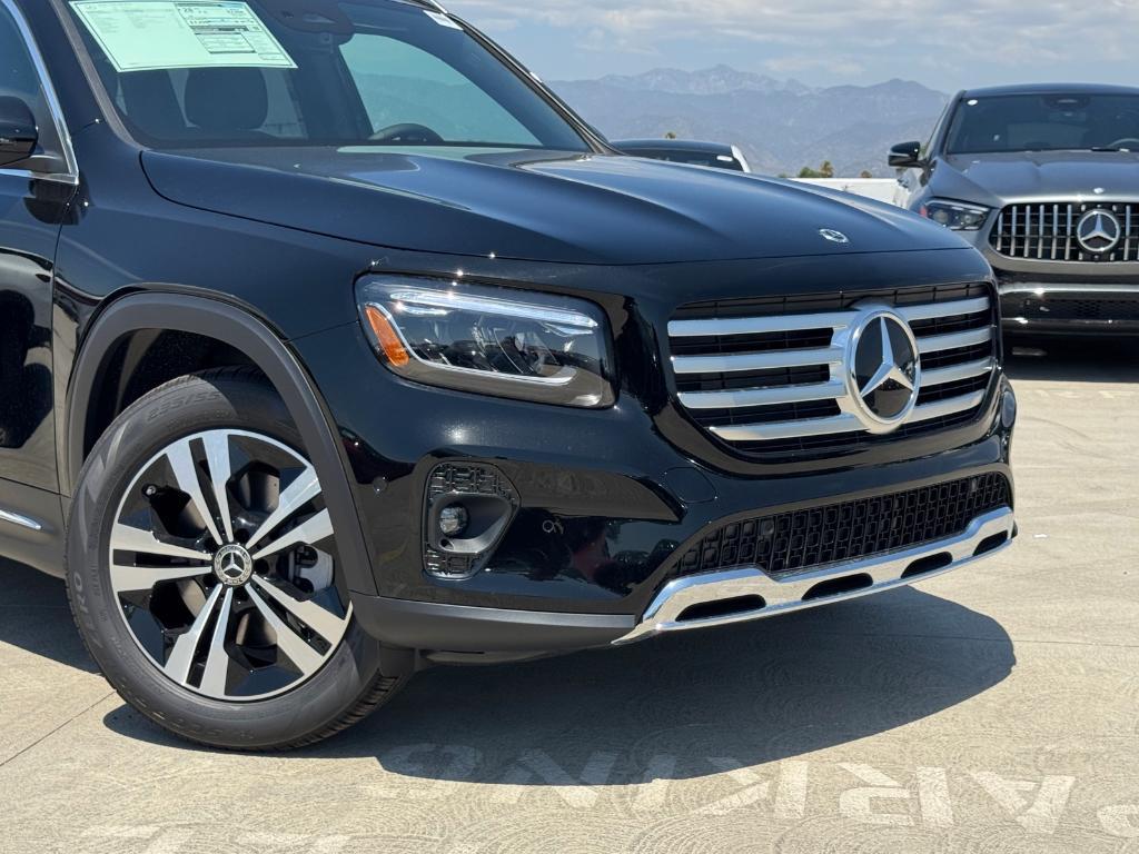 new 2026 Mercedes-Benz GLB 250 car, priced at $49,990