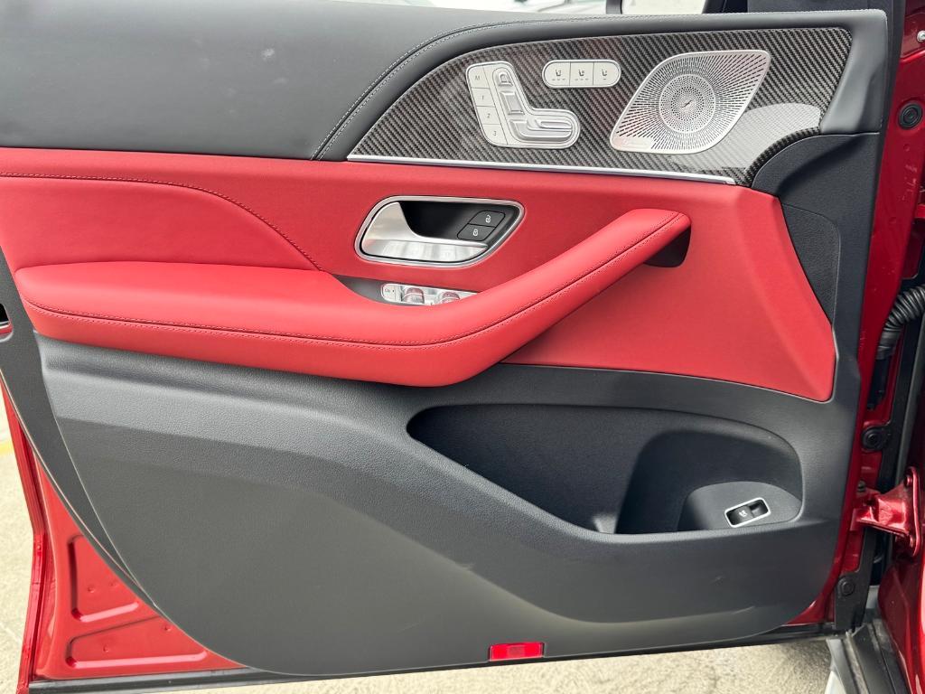 new 2025 Mercedes-Benz AMG GLS 63 car, priced at $175,185