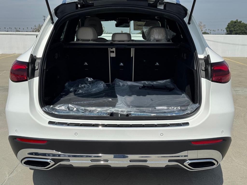 new 2026 Mercedes-Benz GLC 300 car, priced at $57,590