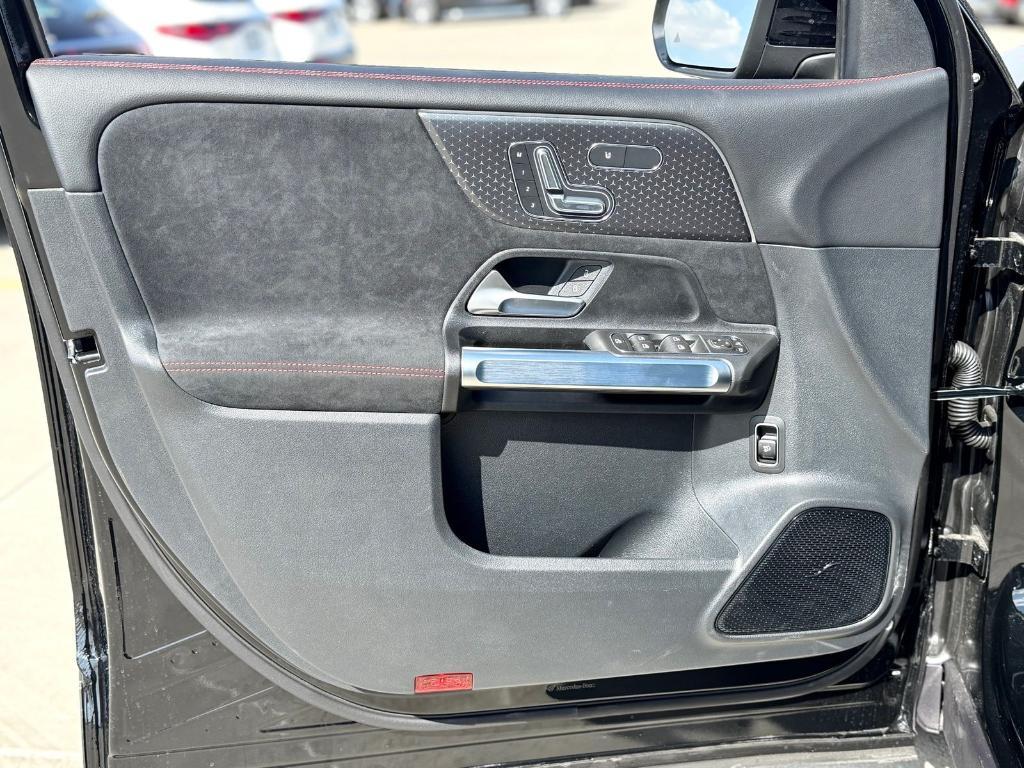 new 2026 Mercedes-Benz GLB 250 car, priced at $54,420