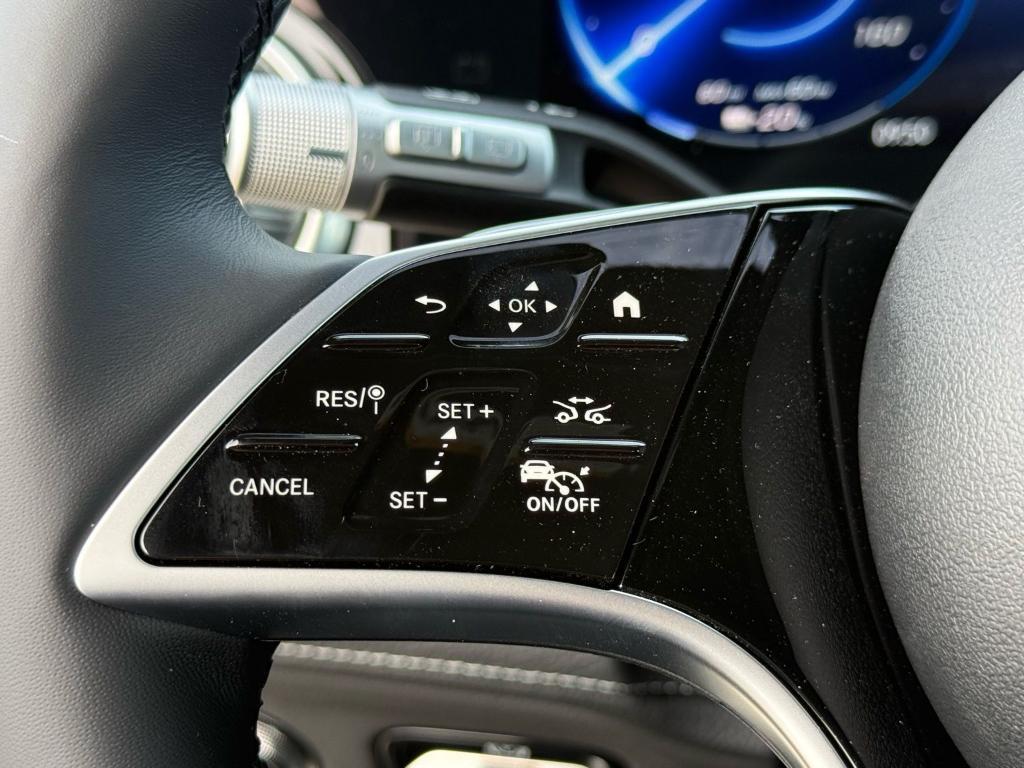 new 2026 Mercedes-Benz EQS 400 car, priced at $91,300