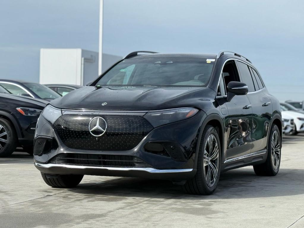 new 2026 Mercedes-Benz EQS 400 car, priced at $91,300