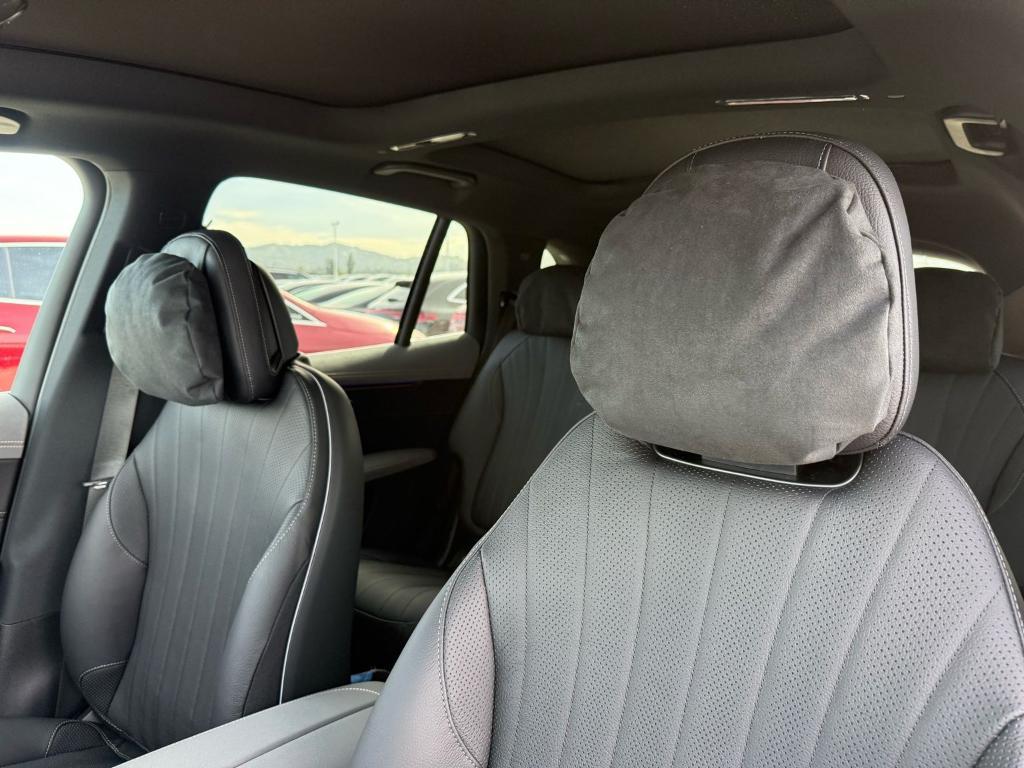 new 2026 Mercedes-Benz EQS 400 car, priced at $91,300