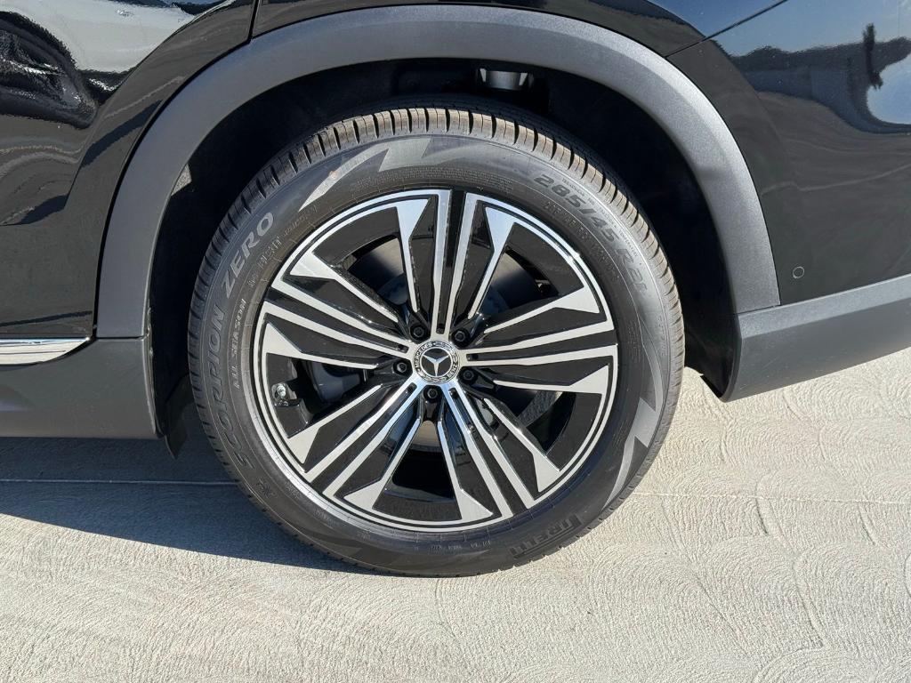 new 2026 Mercedes-Benz EQS 400 car, priced at $99,735