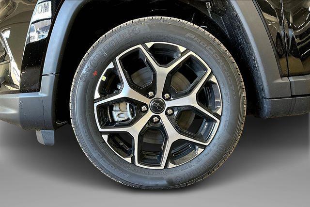 new 2025 Jeep Compass car, priced at $30,105