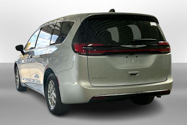 new 2026 Chrysler Pacifica car, priced at $39,745