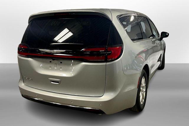 new 2026 Chrysler Pacifica car, priced at $39,745