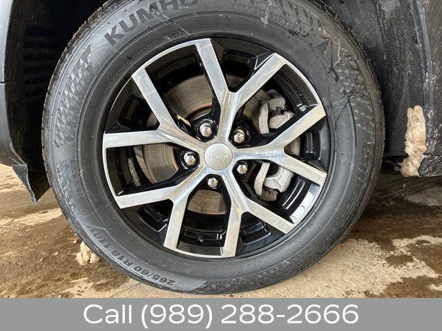 used 2024 Jeep Grand Cherokee L car, priced at $28,595