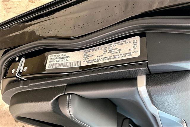 new 2025 Jeep Grand Cherokee car, priced at $43,919