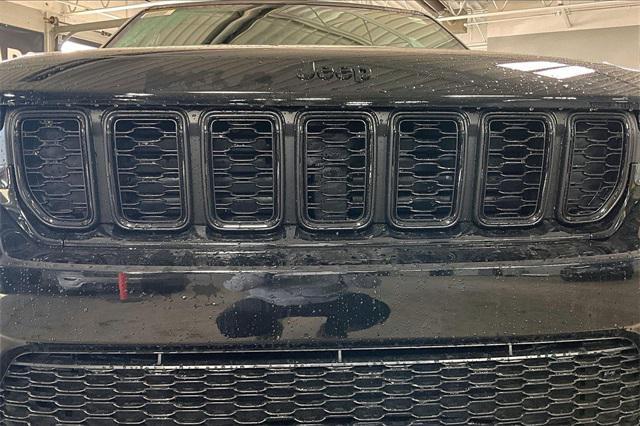 new 2025 Jeep Grand Cherokee car, priced at $43,919